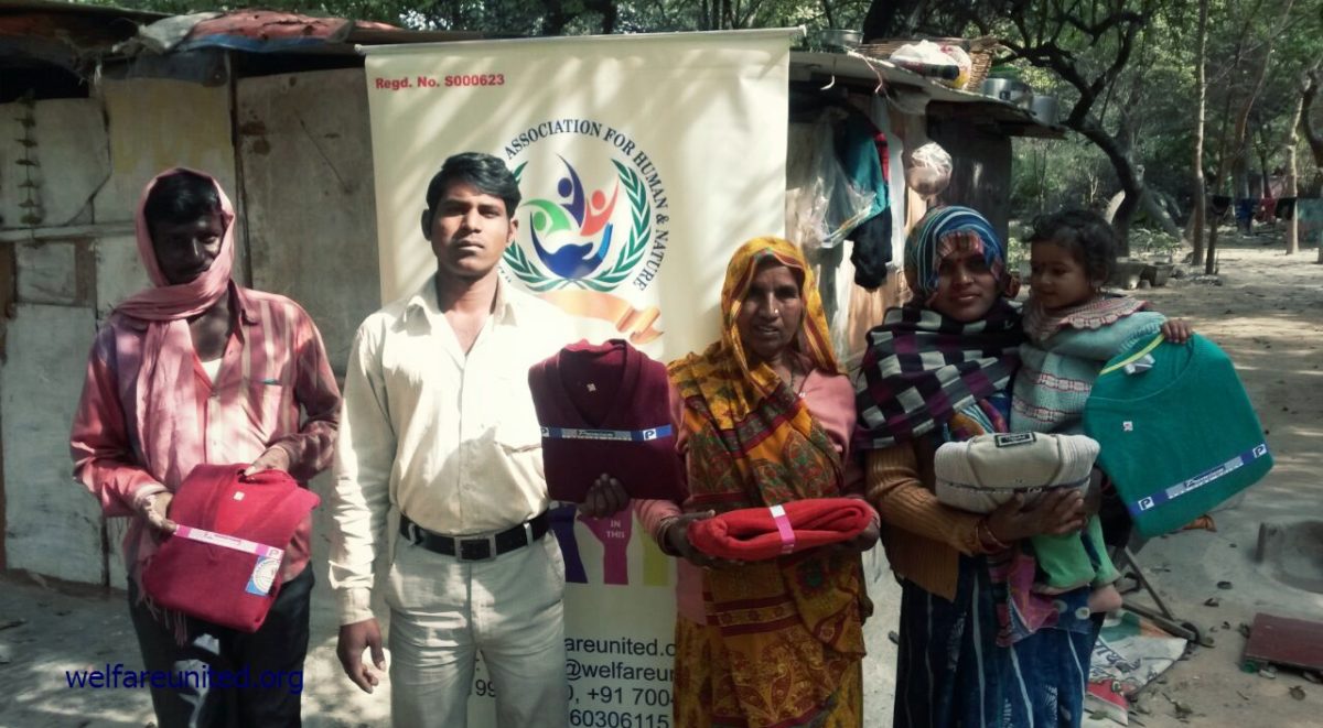 woolen cloths distribution