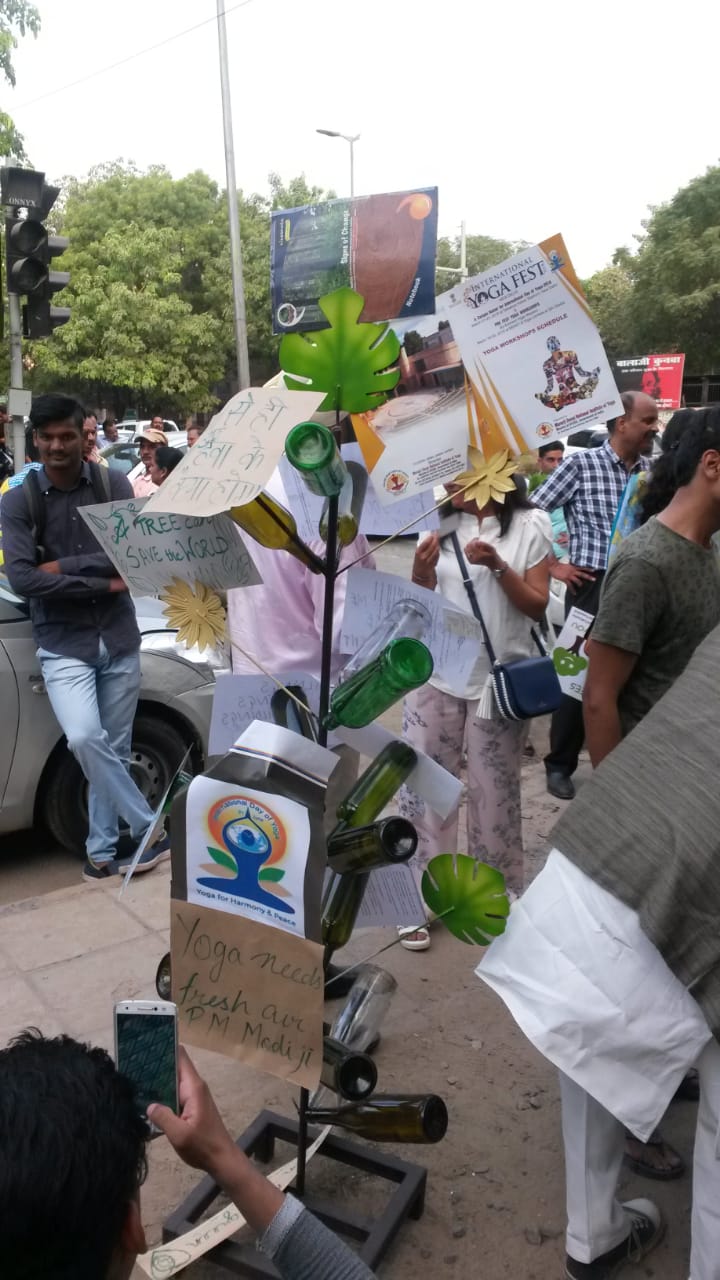 protests-against-tree-cutting-in-new-delhi