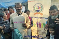 woolen clothes distributed near aiims delhi